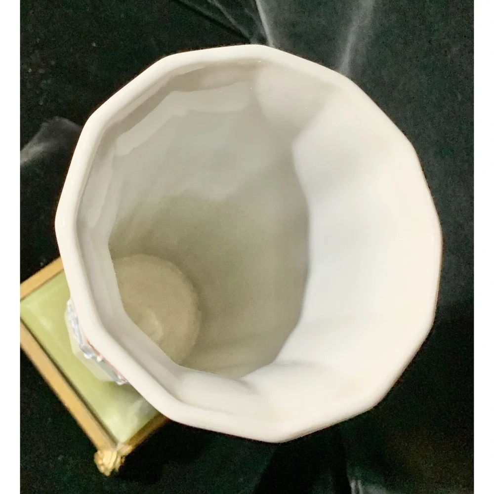 Raised Relief Floral 8